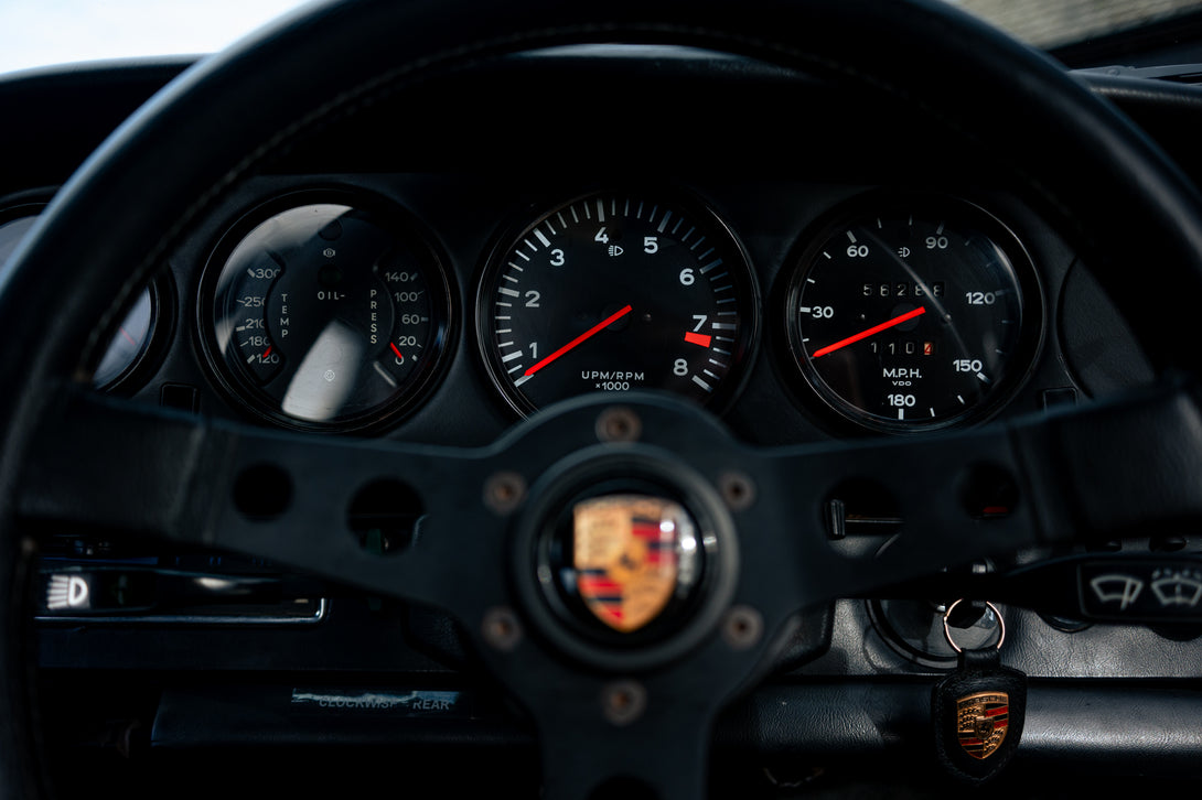 Porsche 911 Carrera 1974 RHD