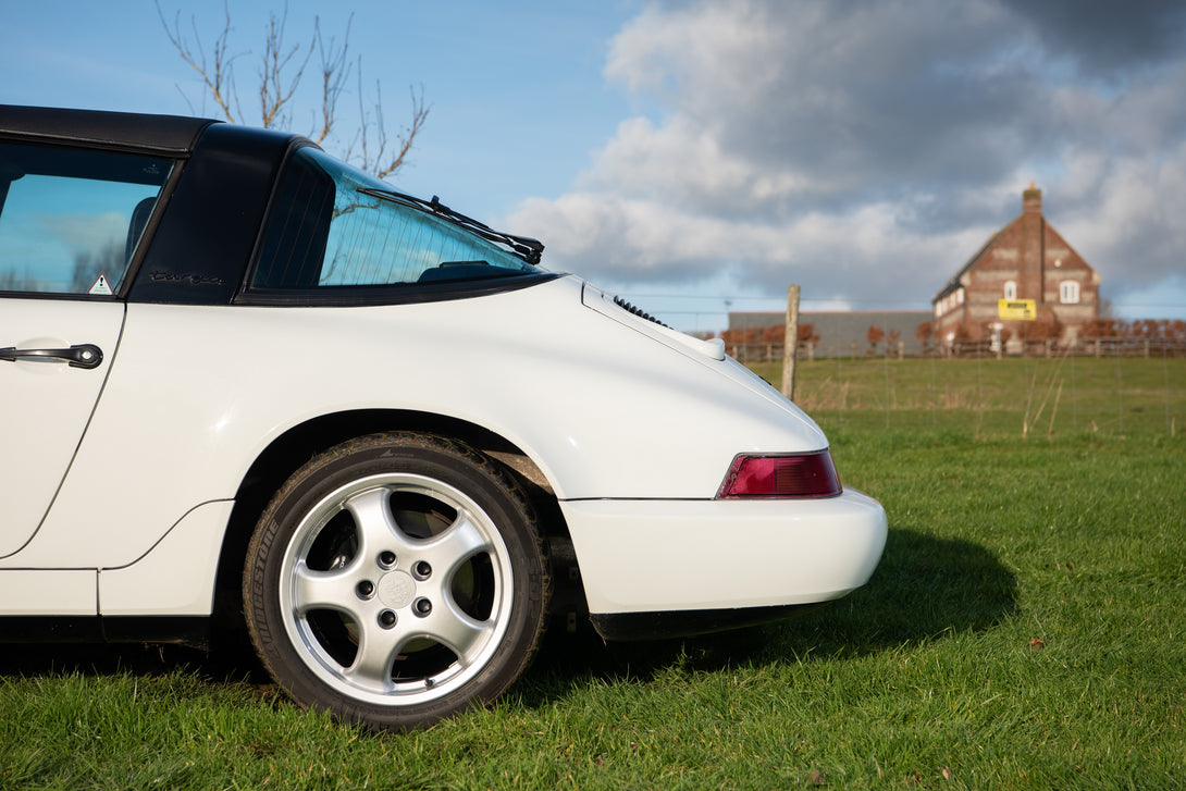 1991 Porsche 911 RHD Carrera 2 Targa